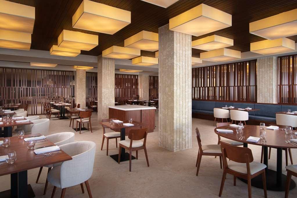 Live Aqua Beach Resort Punta Cana Restaurant foto
